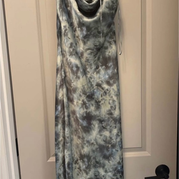 Zara Long Satin Dress - Picture 4 of 4